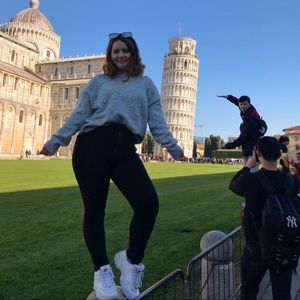 Meet your Posher, Hannah